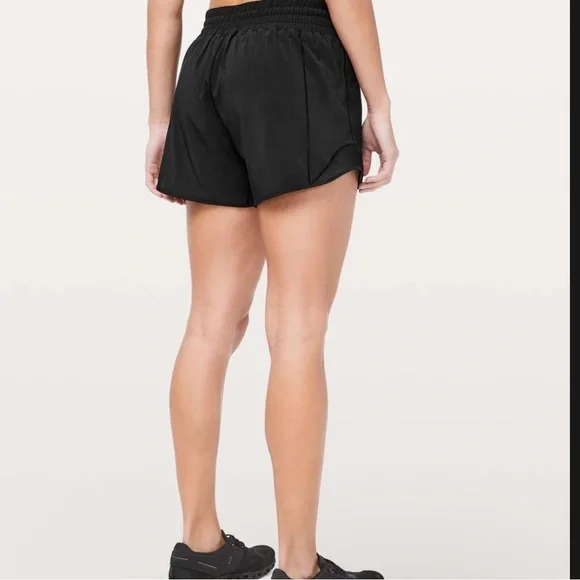 Lululemon Hotty Hot Shorts *High-Rise Long 4Black Size 2 W7ARIT Athletic Gym